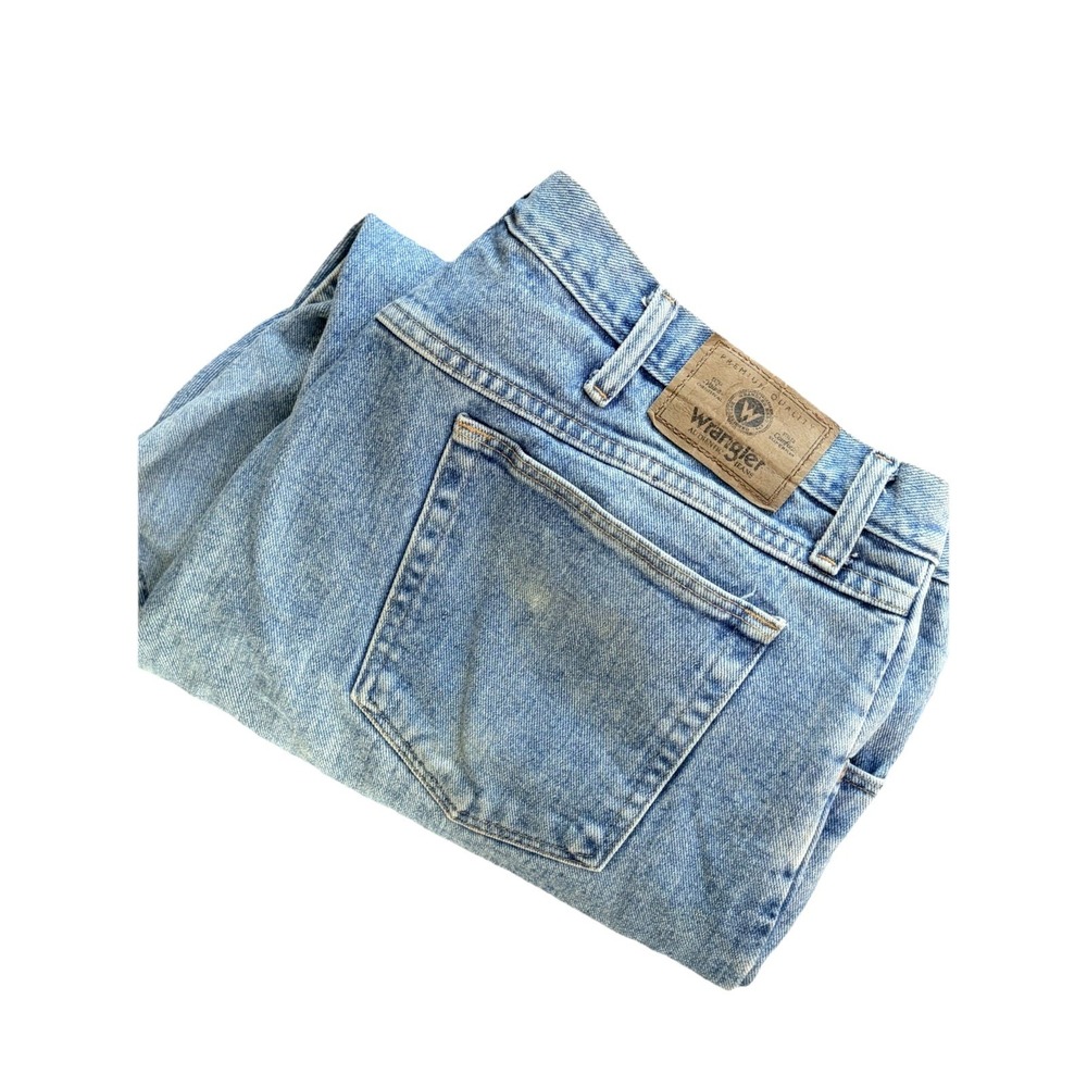 Vintage Wrangler Jeans Mens 42x32 Denim Relaxed Fit Workwear Grunge Light Wash - Picture 1 of 10